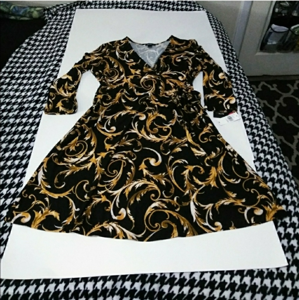 **SALE** NWT Alyx Filigree Print Dress